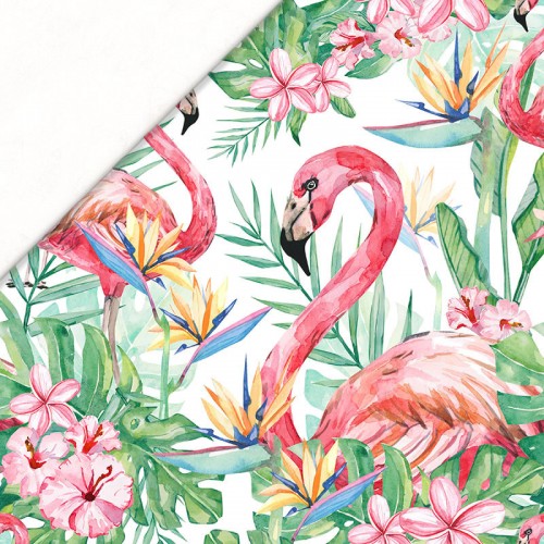 Flamingi wśród tropikalnych kwiatów i liści na białym tle
